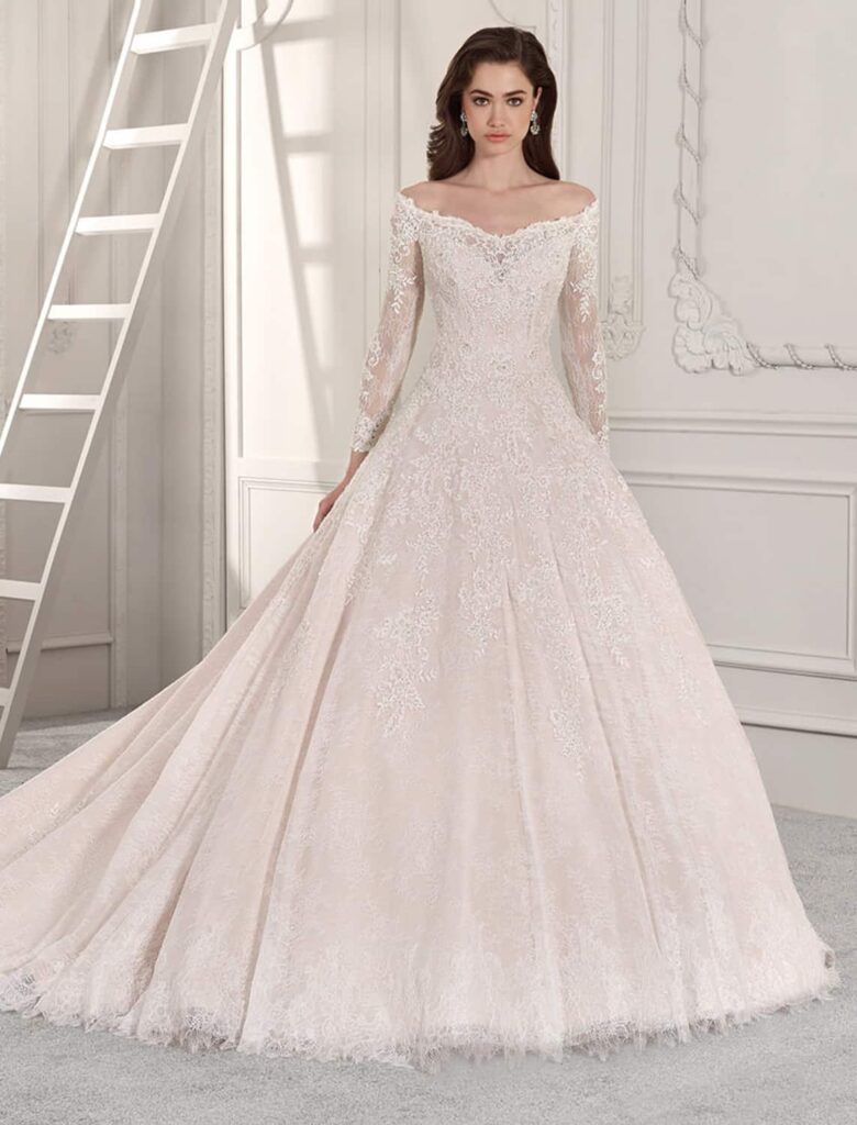 Rochie de mireasă din dantelă Chantilly, cu mâneci 3/4