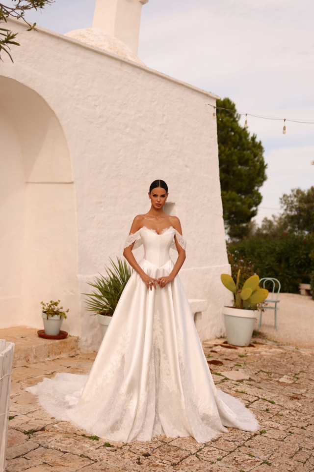 Rochie de mireasă a-line Margoty