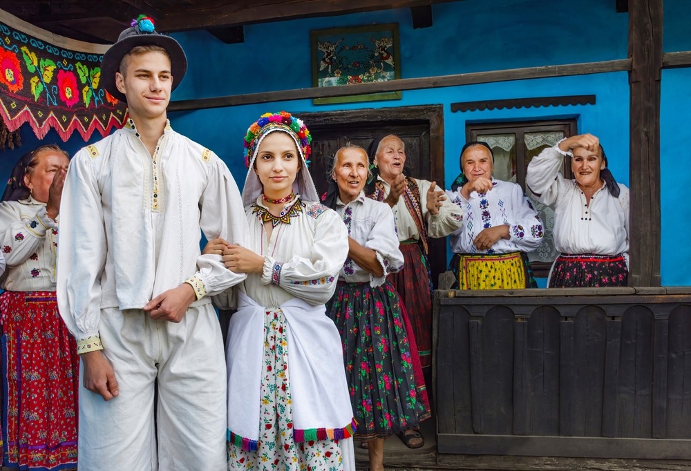 Tradiții și obiceiuri românești de nuntă și semnificația lor