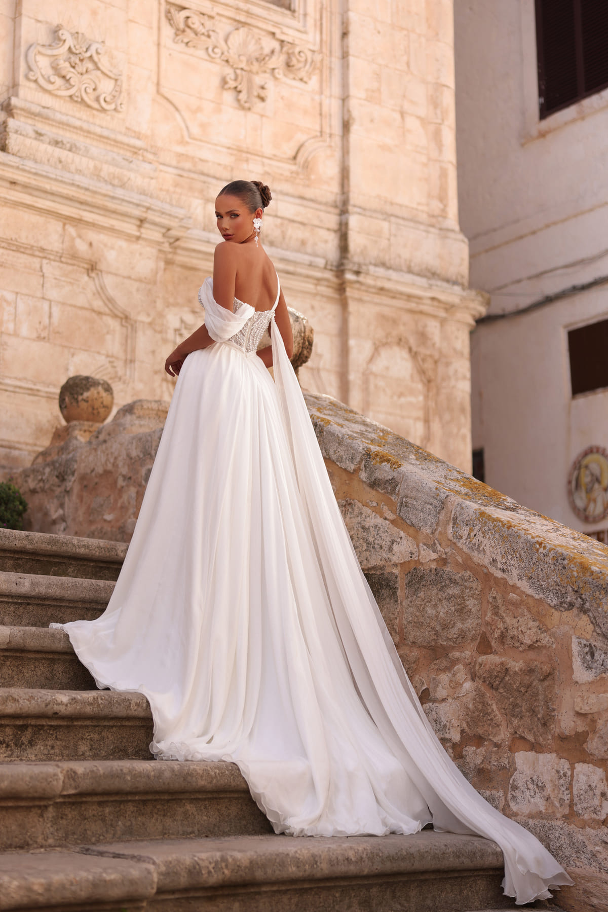 Ce model de rochie de mireasă alegi dacă ești însărcinată: 7 modele de rochii pentru gravide